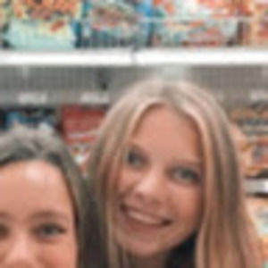 Meet your Posher, Ava